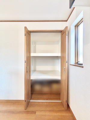 ���[ �����Ղ�̎��[�X�y�[�X�ŉ��K�ɕ�点����