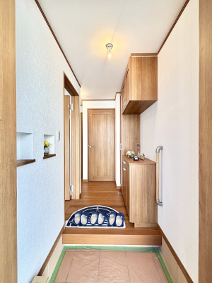 ���� ���ʔ��͂��Ƒ��̎ʐ^��G�߂̃C���e���A�ŏ���I�Ƃ��ĉ��o�ł��܂�