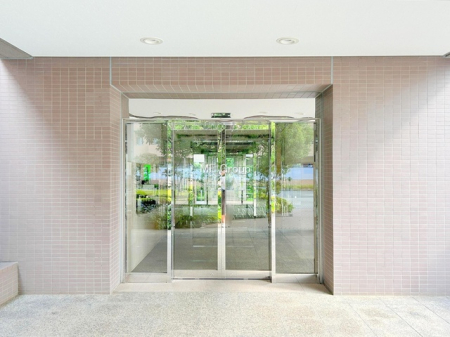 �G���g�����X -