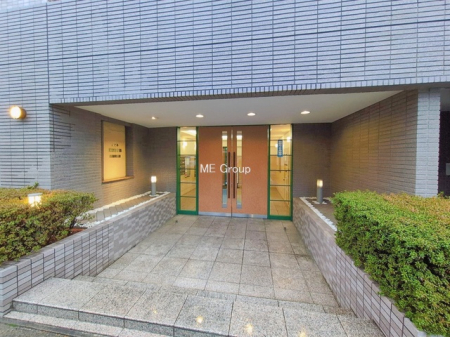 �G���g�����X -