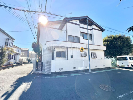 ���n�y�n�ʐ^ �����Ղ�̗z���ƊJ�����ɕ�܂�閾�邢�Z�܂�