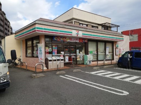 ���ӊ� �R���r�j 600m �Z�u��-�C���u�� ��z���c���X