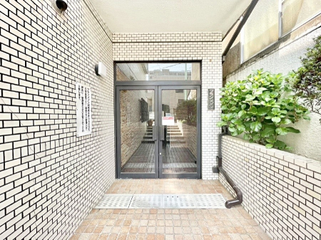 �G���g�����X �������������͋C�̃G���g�����X 