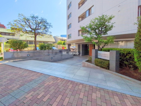 �G���g�����X -