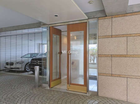 �G���g�����X -