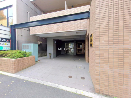 �G���g�����X -