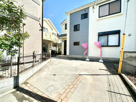  �����Ɍ������Ȃ����ԃX�y�[�X�B