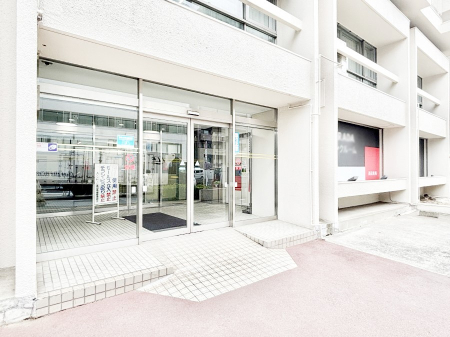 �G���g�����X �������������͋C�̃G���g�����X