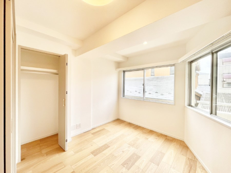 ���̑����� �u�₩�ȓ��������������S�̂�D������ݍ���ł���܂�