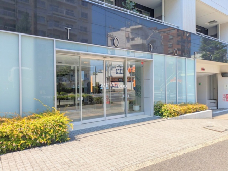 �G���g�����X -