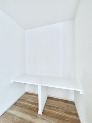 ���̑� ���q���܂̊w�K�X�y�[�X��p�p�}�}�̃e�����[�N�X�y�[�X�Ɋ��p�ł���J�E���^�[�t���B