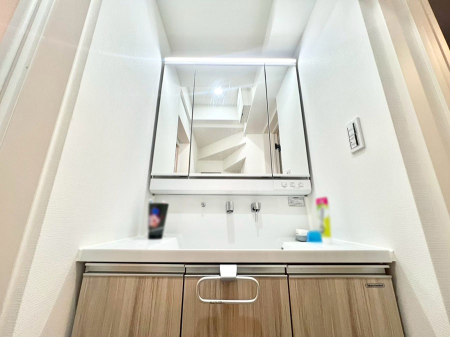 ���ʑ�E���ʏ� ���邢���ʏ��͖����̐g�x�x���y�����ł����Ⴂ�����ł��B