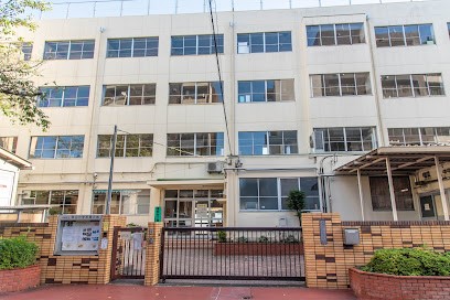 ���ӊ� ���w�Z 130m ����旧���R���w�Z