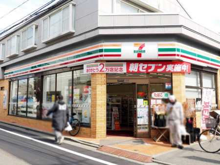 ���ӊ� �R���r�j 200m �Z�u��-�C���u�� ���c�J�O�h�Q���ړX