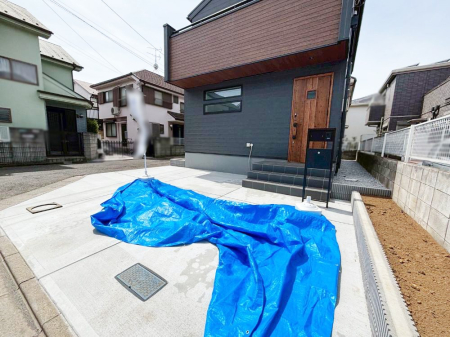  �ڂ̑O�����ԏꂾ�ƉJ�̓�����ʂɂ������������������֗��ł���