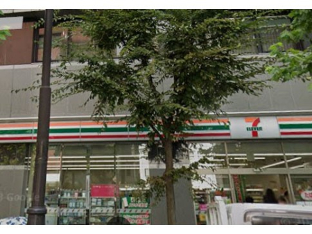 ���ӊ� �R���r�j 83m �Z�u���C���u�����{���l�`���X