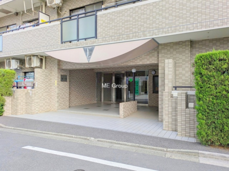 �G���g�����X -