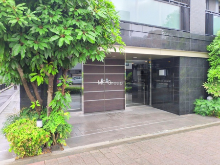 �G���g�����X -