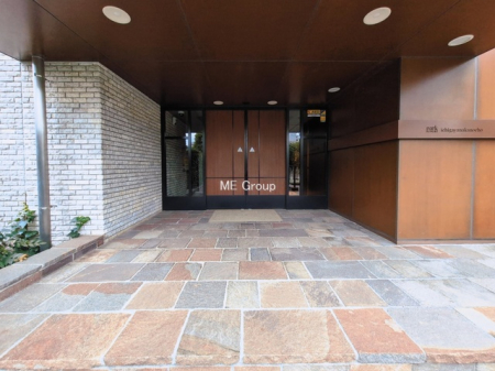 �G���g�����X -