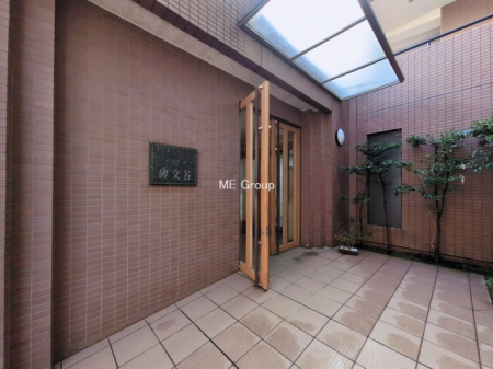 �G���g�����X -