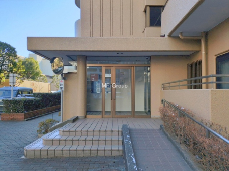 �G���g�����X -