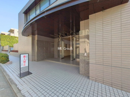 �G���g�����X -