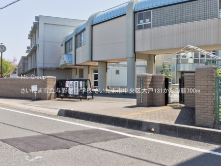 ���ӊ� ���w�Z 700m �������܎s���^��쒆�w�Z