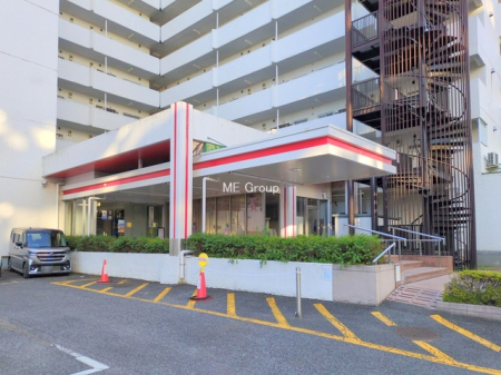 �G���g�����X -