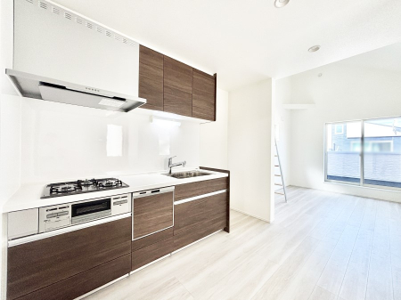 �L�b�`�� �������������I�ɁA�y�����I�V�X�e���L�b�`��  