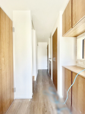 ���� ���ʔ��͂��Ƒ��̎ʐ^��G�߂̃C���e���A�ŏ���I�Ƃ��ĉ��o�ł��܂�