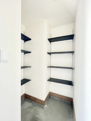 ���[ �V���[�Y�C���N���[�N�t���I�J���x�r�[�J�[���u���܂��B