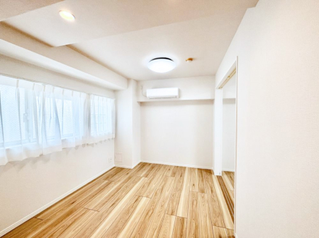 ���̑����� ���邢�z���������A�����̕��͋C�ɖ�������܂��B   