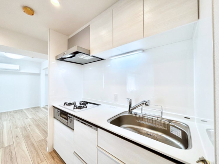 �L�b�`�� �������������I�ɁA�y�����I�V�X�e���L�b�`��