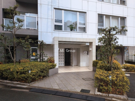 �G���g�����X -