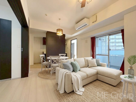 ���r���O �傫�ȑ����炽���Ղ�̗z���ƕ����������郊�r���O�@���Ƌ��CG�ł�  