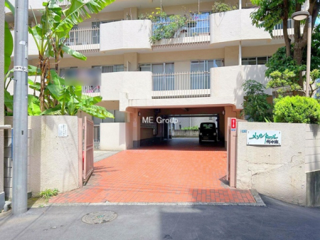 �G���g�����X -