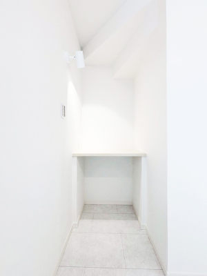 ���̑� ���r���O�̃J�E���^�[�X�y�[�X