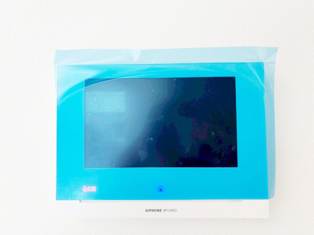 ���̑����� TV���j�^�[�t�C���^�[�t�H�����t���Ă��ăZ�L�����e�B�[��