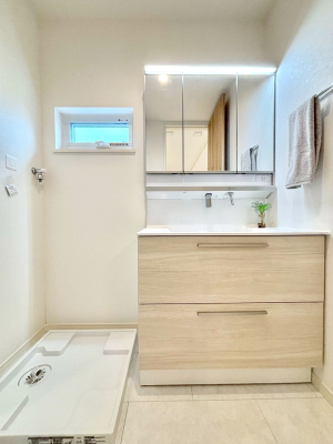 ���ʑ�E���ʏ� ���邢���ʏ��͖����̐g�x�x���y�����ł����Ⴂ�����ł��B