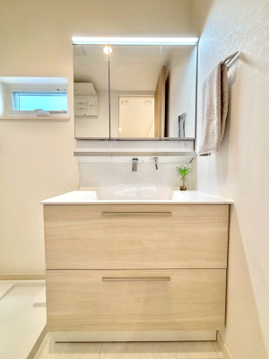 ���ʑ�E���ʏ� �傫�����₷���O�ʋ��Ő�����������ʑ�́A�g�����Ȃ݃`�F�b�N�┧�̂������ɂ������߂ł��B 