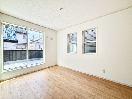 ���̑����� �o���R�j�[���J�������v���X���Ă����m��  