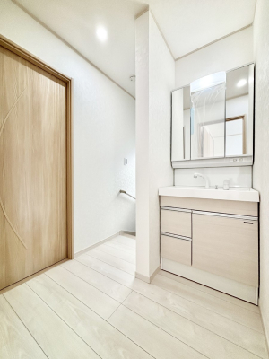 ���̑����� 2�K�z�[���ɃZ�J���h���ʑ��݂��܂���