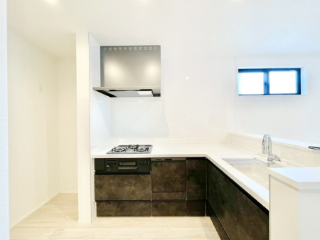 �L�b�`�� L���^���Ɨ�������X�y�[�X���L�X�Ǝg���܂��B�R���p�N�g�ɓ����Ă��������N���N�B  