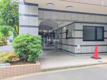 �G���g�����X -