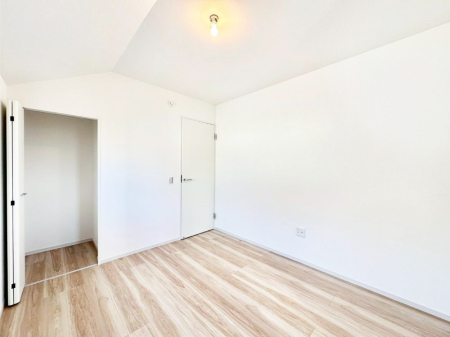 �q������ �q�������ɂ��������߂Ȏ��[�X�y�[�X�����Ղ�̋���