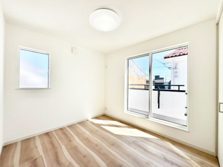 �Q�� ���邢�o���R�j�[�T�C�h�ɗm����ݒu�B�ڊo�߂̗ǂ��Q���ɁB