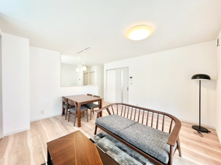 ���r���O �i�`�������e�C�X�g�̗D�����_�炩���F�g���̃t���[�����O���f�G�ȃ��r���O�ł��ˁB