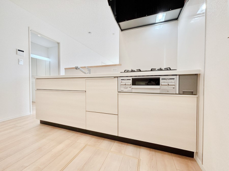 �L�b�`�� ���������Ȃ���ł����Ƒ��Ƃ̉�b���y���߂�ΖʃL�b�`���@