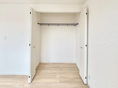 ���[ �����Ղ�̎��[�X�y�[�X�ŉ��K�ɕ�点���� 