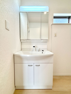 ���ʑ�E���ʏ� �傫�����₷���O�ʋ��Ő�����������ʑ�́A�g�����Ȃ݃`�F�b�N�┧�̂������ɂ������߂ł��B 